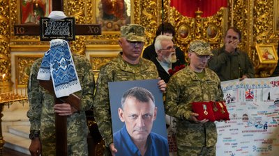 прощання Микола Карпюк