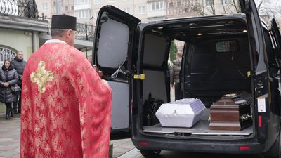 похорон, амелія гжесько, 7-річна дівчинка, мама оксана, громадянка польщі, мати і донька