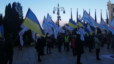 Інвестори банку вимагають призначити нового забудовника Інвестори банку вимагають призначити нового забудовника