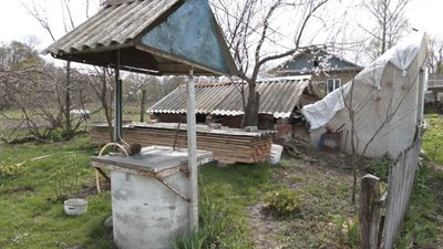 Як відбудовуються і що згадують люди, в яких вибухом розбило будинки у Великому Самборі на Сумщині Як відбудовуються і що згадують люди, в яких вибухом розбило будинки у Великому Самборі на Сумщині