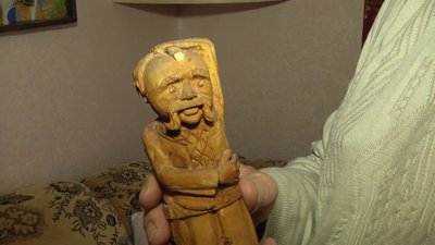 Ікони, картини та мініатюри – житомирянин Володимир Берелет 30 років різьбить по дереву Ікони, картини та мініатюри – житомирянин Володимир Берелет 30 років різьбить по дереву