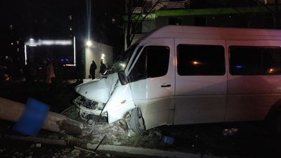 У Запоріжжі 15 місяців чекає на вирок суду пасажирка маршрутки, яка потрапила в ДТП