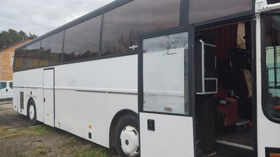 Школяр з Луцька віддав подаровані на День народження гроші на автобус для військових Школяр з Луцька віддав подаровані на День народження гроші на автобус для військових