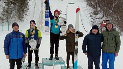На Тернопільщині провели чемпіонат України зі стрибків на лижах з трампліна