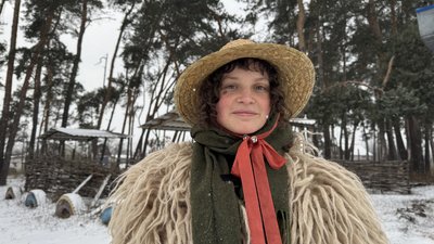 Учасниця саду вертепів