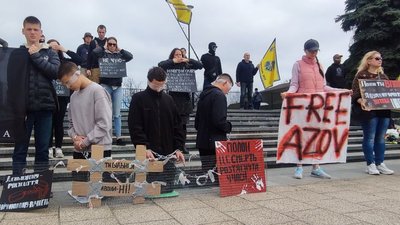 У Черкасах відбулася акція на підтримку полонених У Черкасах відбулася акція на підтримку полонених