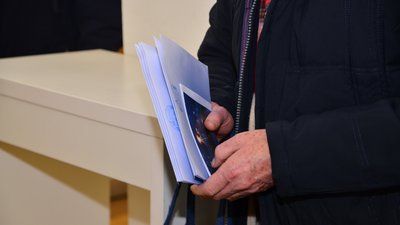 "Воїни світла. Воїни добра": у Черкасах погасили марку, присвячену комунальникам — фоторепортаж "Воїни світла. Воїни добра": у Черкасах погасили марку, присвячену комунальникам — фоторепортаж