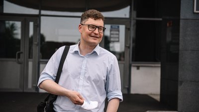 Захисника засудженого опозиціонера Бабарики виключили з колегії адвокатів Білорусі