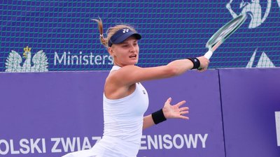 Ястремська перемогла Стародубцеву в "українському дербі" та вийшла до основи турніру WTA500 у Брисбені