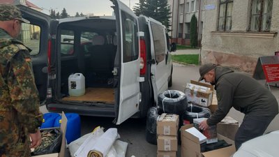 Волонтери Тернопільщини везуть допомогу військовим
