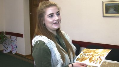 "Мистецтво допомагає відволіктися", — художниця з Маріуполя займається арттерапією у Луцьку "Мистецтво допомагає відволіктися", — художниця з Маріуполя займається арттерапією у Луцьку