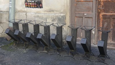 Тернополянин виготовляє металеві печі для військових Тернополянин виготовляє металеві печі для військових