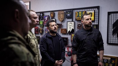 Зеленський з фронту привітав захисників і захисниць України, 1 жовтня
