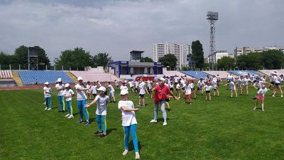 У Черкасах відзначили Олімпійський день руханкою У Черкасах відзначили Олімпійський день руханкою