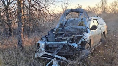 Пошкоджене авто газовиків у Черкаських Тишках