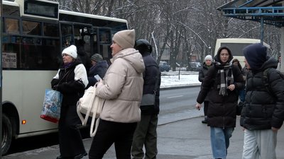 Чому маршрутках Черкас відчиняють не всі двері