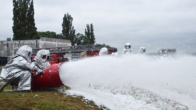 У Миколаєві відбулися тактико-спеціальні навчання рятувальників У Миколаєві відбулися тактико-спеціальні навчання рятувальників