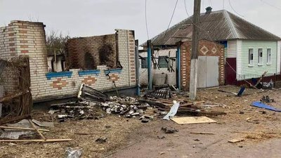 "Ні води, ні світла, ні газу, ні їжі.. оце ми так сиділи". Історії переселенців із Рижівки, що на Сумщині "Ні води, ні світла, ні газу, ні їжі.. оце ми так сиділи". Історії переселенців із Рижівки, що на Сумщині