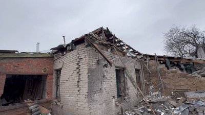 "Так шарахнуло, що я підлетіла": очевидці про ранковий авіаудар РФ по Запоріжжю 30 грудня "Так шарахнуло, що я підлетіла": очевидці про ранковий авіаудар РФ по Запоріжжю 30 грудня
