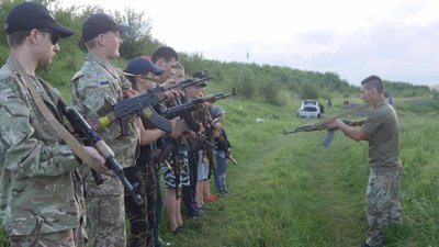 На вишколі "Соколу" вчилися стріляти та вести бій На вишколі "Соколу" вчилися стріляти та вести бій
