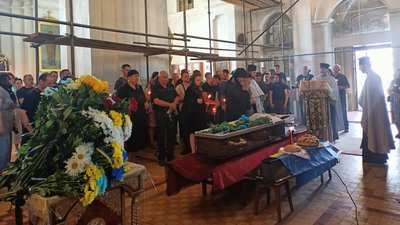 У Луцьку попрощалися з загиблим на Донеччині Максимом Галайдою У Луцьку попрощалися з загиблим на Донеччині Максимом Галайдою