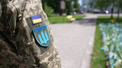 У Полтаві встановлять шість пам’ятних дошок полеглим захисникам