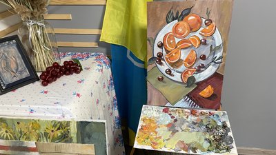 "Молимось за тебе рідненька": херсонська художниця малює картини та переказує гроші ЗСУ "Молимось за тебе рідненька": херсонська художниця малює картини та переказує гроші ЗСУ