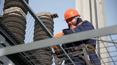 Росія бʼє по енергетичній інфраструктурі Росія бʼє по енергетичній інфраструктурі