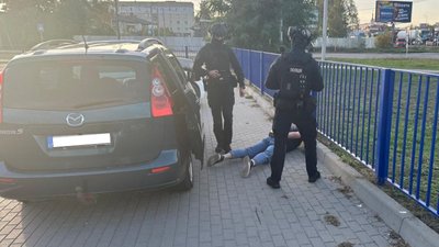 На Волині судитимуть групу людей, яких обвинувачують у продажі ввезених для ЗСУ автомобілів На Волині судитимуть групу людей, яких обвинувачують у продажі ввезених для ЗСУ автомобілів