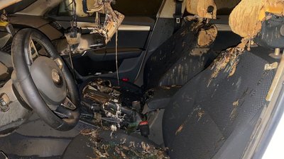 Пошкоджений автомобіль