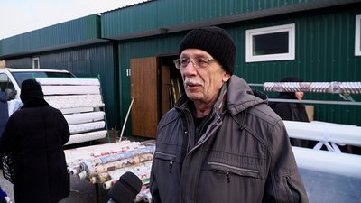 "Боїмося, що знову під вікнами будуть танки": як живуть у Городні на Чернігівщині, яка межує з Росією та Білоруссю "Боїмося, що знову під вікнами будуть танки": як живуть у Городні на Чернігівщині, яка межує з Росією та Білоруссю