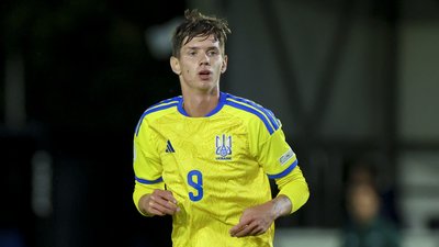 Богдан Попов у матчі проти Хорватії на юніорському Євро з футболу
