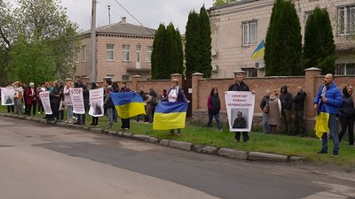 Термін тримання під вартою сплив. Адвокати Червінського не знають, де нині їх підзахисний Термін тримання під вартою сплив. Адвокати Червінського не знають, де нині їх підзахисний