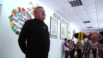 Педагоги Довбиської спеціалізованої школи-інтернату досі не отримали зарплату за три останні місяці 2022 року Педагоги Довбиської спеціалізованої школи-інтернату досі не отримали зарплату за три останні місяці 2022 року