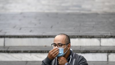 Естонія роздасть кожному малозабезпечному по дві багаторазові маски