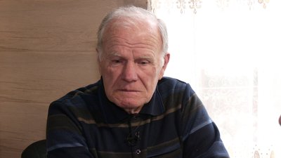 Десять місяців в одиночній камері. Захисник Маріуполя з Кіровоградщини повернувся з полону Десять місяців в одиночній камері. Захисник Маріуполя з Кіровоградщини повернувся з полону