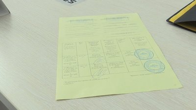 На Дніпропетровщині за підробку COVID-сертифікатів судитимуть жінку та двох чоловіків
