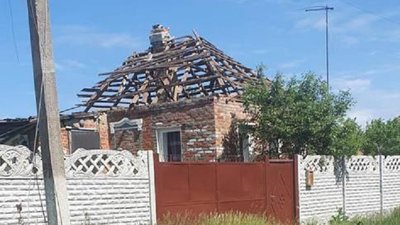 Війська РФ вдарили по Удах на Харківщині: знищений житловий будинок Війська РФ вдарили по Удах на Харківщині: знищений житловий будинок