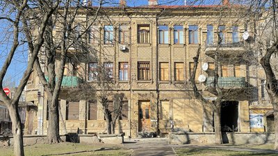 Будинок перуанських купців, Сербінова та будівля італійського віцеконсула: зруйновані РФ історичні пам'ятки Херсона Будинок перуанських купців, Сербінова та будівля італійського віцеконсула: зруйновані РФ історичні пам'ятки Херсона