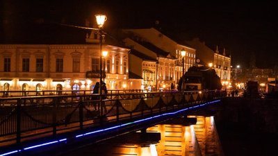 Головну ялинку Ужгорода прикрасять до 12 грудня