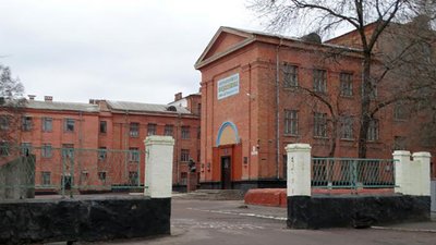 Через діагностований у вчителя коронавірус Олександрійська школа переходить на дистанційне навчання