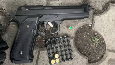 "Створював контент для соцмережі". У центрі Львова чоловік влаштував стрілянину