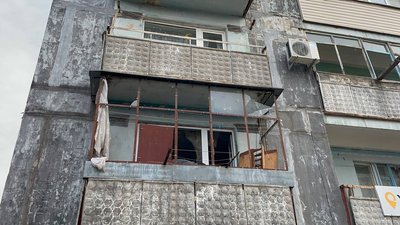 Росіяни обстріляли околиці Запоріжжя, двоє людей поранені Росіяни обстріляли околиці Запоріжжя, двоє людей поранені