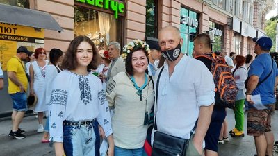 В Одесі стартував марш вишиванок