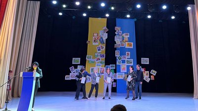 В Ужгороді вручили грошові премії випускникам і школярам