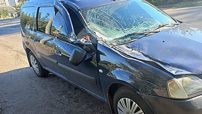 Аварія з трьома автівками в Сумах: двоє людей потрапили до лікарні Аварія з трьома автівками в Сумах: двоє людей потрапили до лікарні