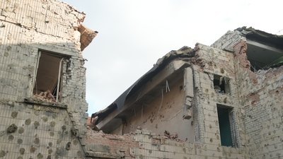 Школа у Сумах після влучання КАБ, 29 вересня 2026 року