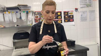 "Ліки під ногами": рецепт кульбабового меду від тернополянки Ольги Навроцької "Ліки під ногами": рецепт кульбабового меду від тернополянки Ольги Навроцької