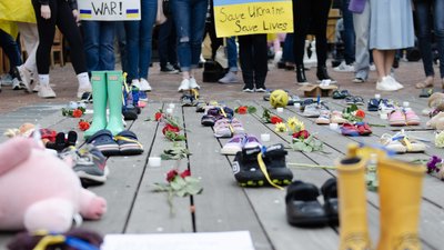 Щоб нагадати світу, що війна ще триває: мистецькі акції на підтримку України