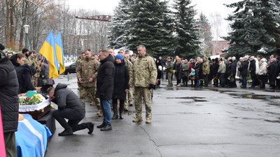 На Хмельниччині попрощались з полковником Віталієм Черкасом